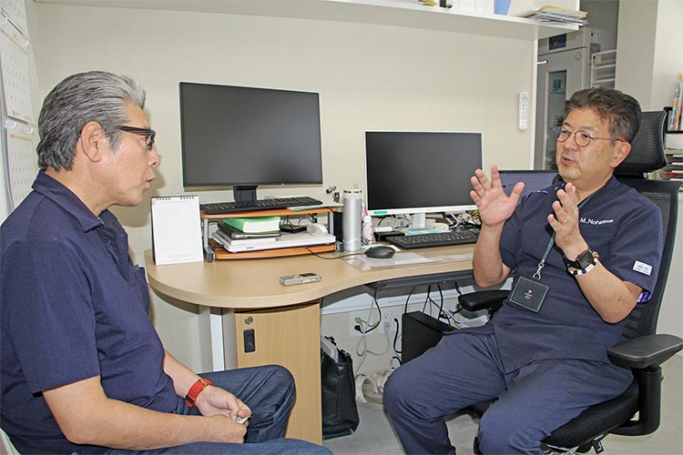 月刊誌ルーツ取材の様子